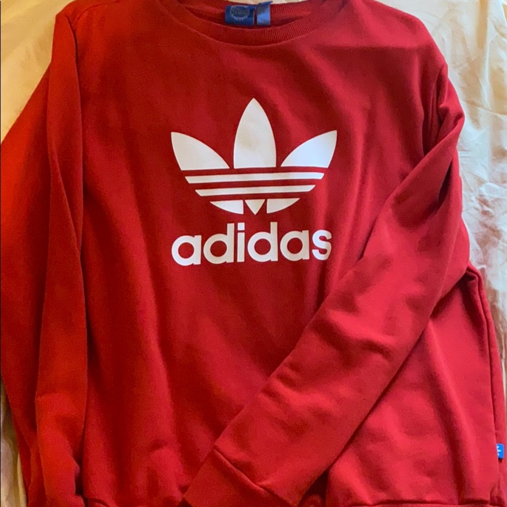 Women’s red adidas crew neck size XL